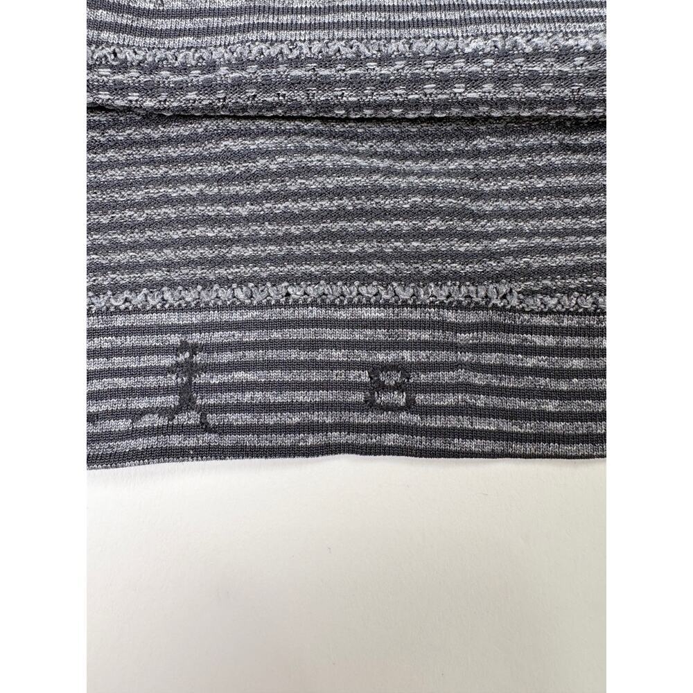 Lululemon Racerback Tank Top Medium Gray Striped Athletic Yoga Activewear Size 8 - Picture 6 of 9